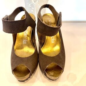 Pedro Garcia suede Platform Heel Shoes